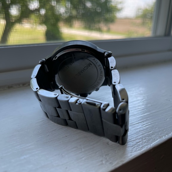 Michael Kors Gunmetal Men’s Watch - Picture 4 of 4